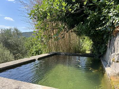 Maison - 335 m² - 13 pièces