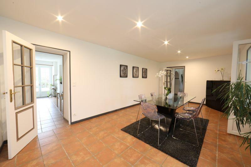 Villa - 320 m² - 13 pièces
