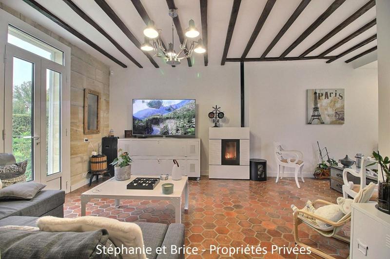 Maison - 180 m² - 8 pièces