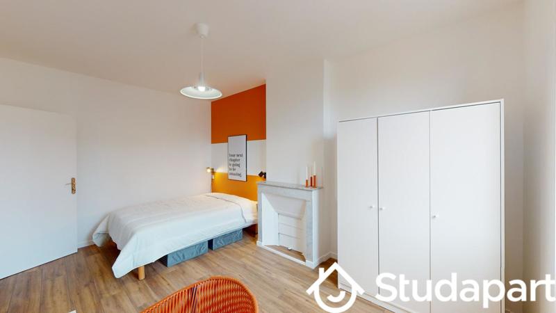 Chambre - 13 m² - 1 pièce