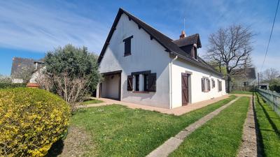 Maison traditionnelle - 185 m² - 8 pièces