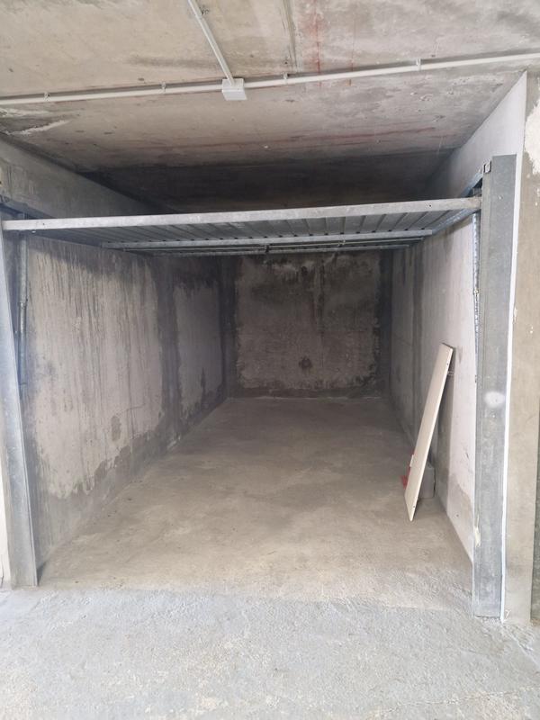 Parking / Garage - 15 m²