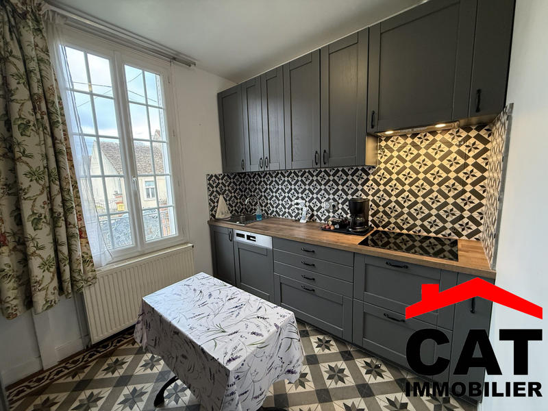 Maison traditionnelle - 105 m² - 5 pièces