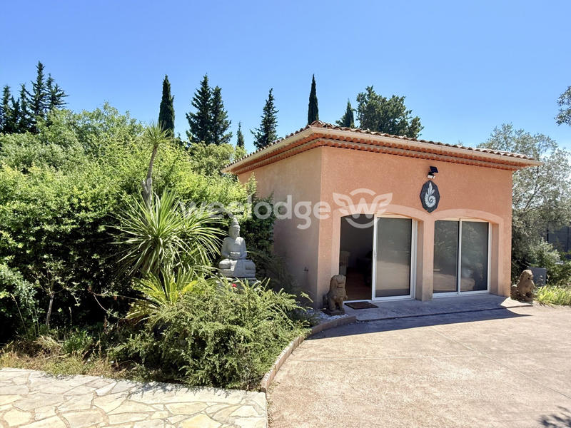 Maison - 187 m² - 6 pièces