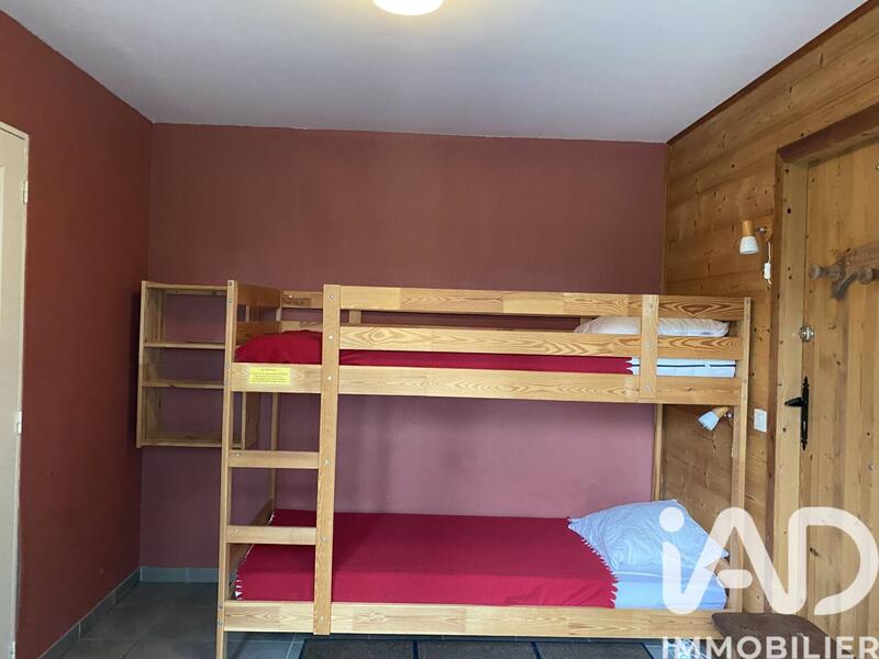 Maison - 250 m² - 1 pièce