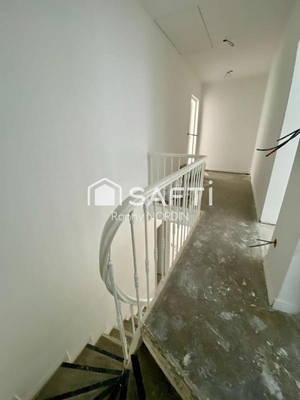 Maison - 225 m² - 7 pièces