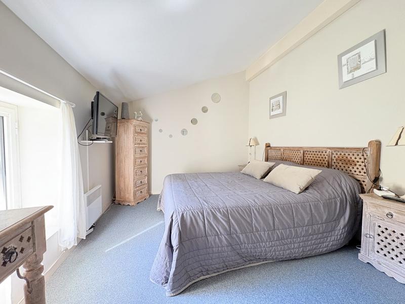 Maison - 326 m² - 10 pièces