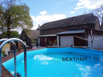 Maison - 179 m² - 10 pièces