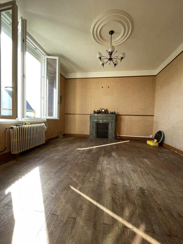 Maison - 115 m² - 9 pièces