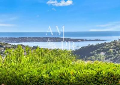 Villa - 233 m² - 5 pièces