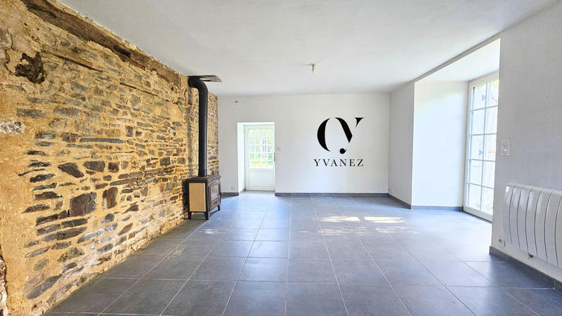 Maison - 211 m² - 9 pièces