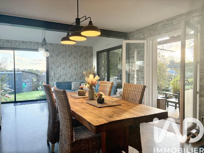 Maison - 107 m² - 5 pièces