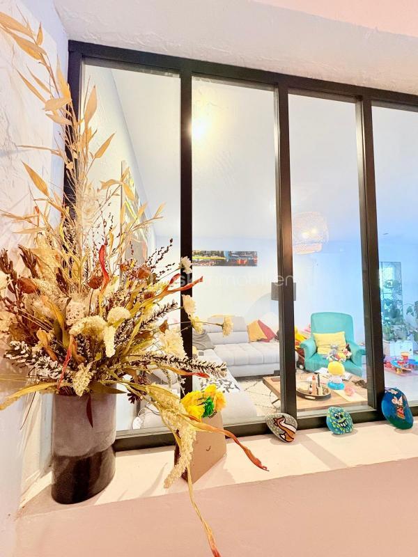 Appartement - 85 m² - 3 pièces