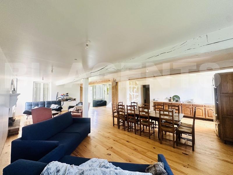 Corps de ferme - 179 m² - 8 pièces