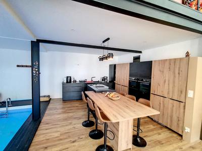 Maison - 160 m² - 4 pièces