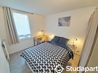 Chambre - 9 m² - 1 pièce