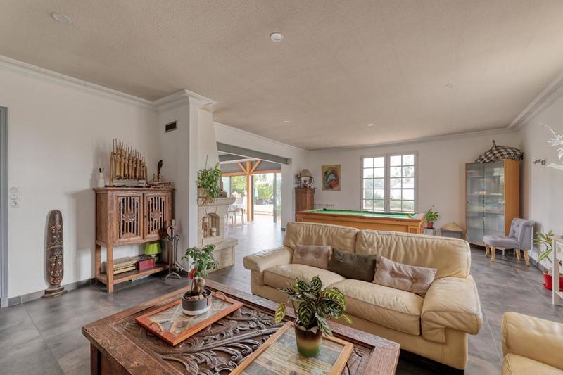 Maison - 166 m² - 6 pièces