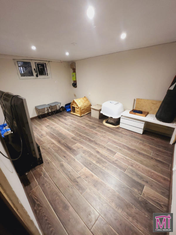 Maison - 94 m² - 5 pièces