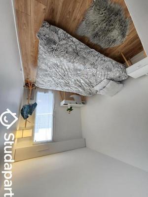 Chambre - 10 m² - 1 pièce