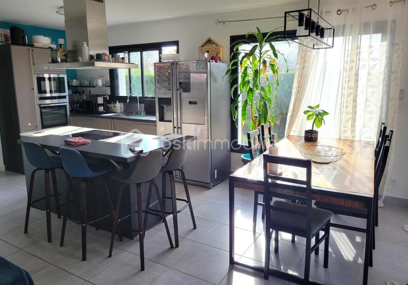 Maison - 165 m² - 6 pièces