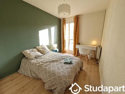 Chambre - 10 m² - 1 pièce