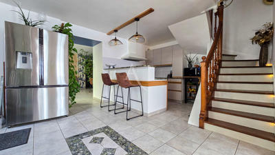 Maison - 165 m² - 10 pièces