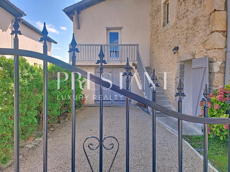 Maison - 152 m² - 5 pièces