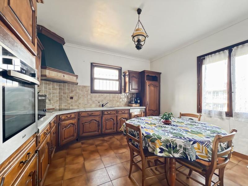 Maison - 150 m² - 2 pièces