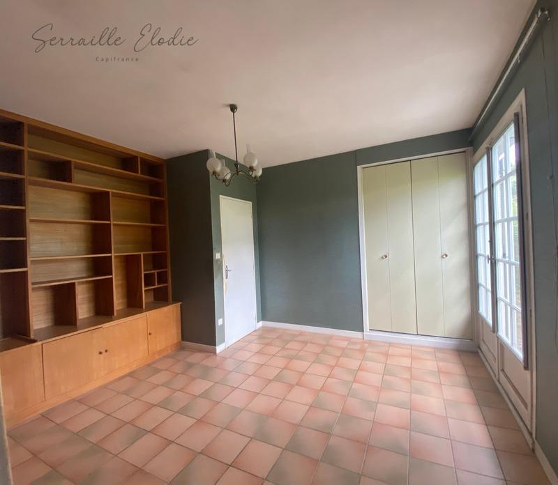 Maison - 199 m² - 9 pièces