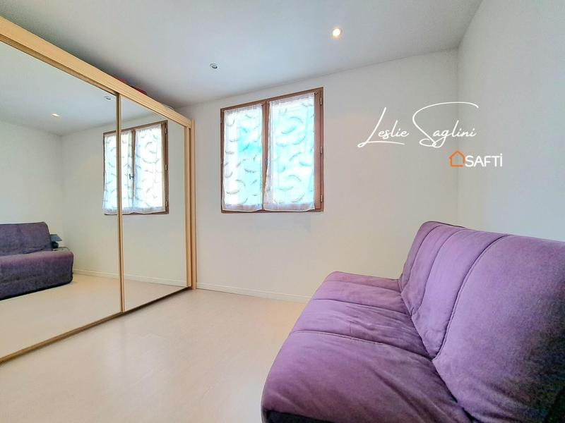 Maison - 177 m² - 8 pièces