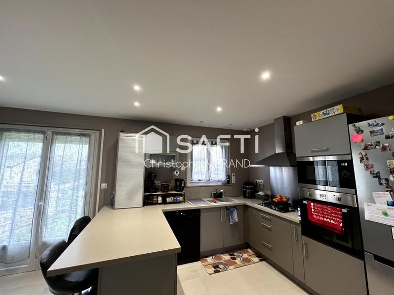 Maison - 108 m² - 5 pièces