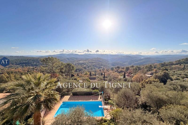 Maison - 216 m² - 7 pièces