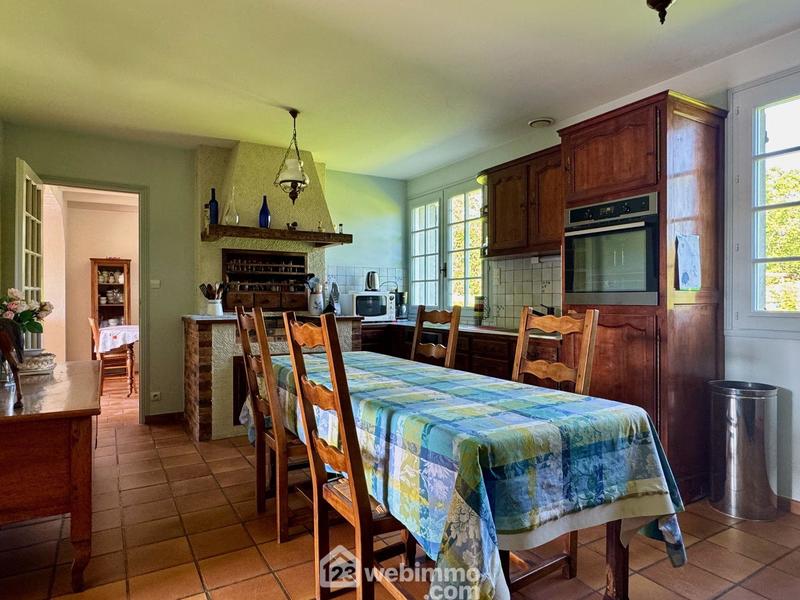 Maison - 161 m² - 6 pièces