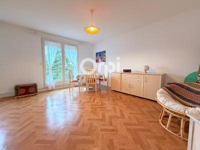 Appartement - 74 m² - 4 pièces