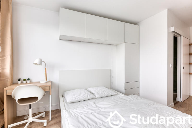 Chambre - 11 m² - 1 pièce