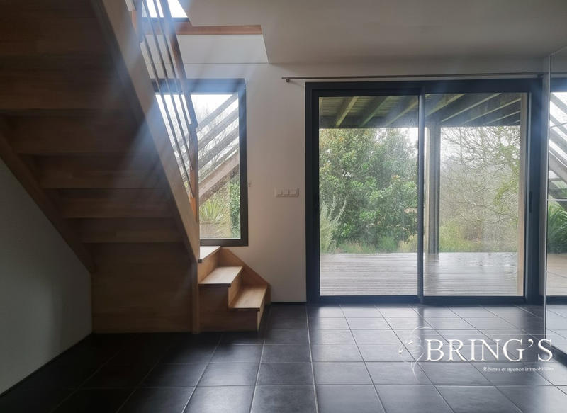 Maison contemporaine - 163 m² - 5 pièces