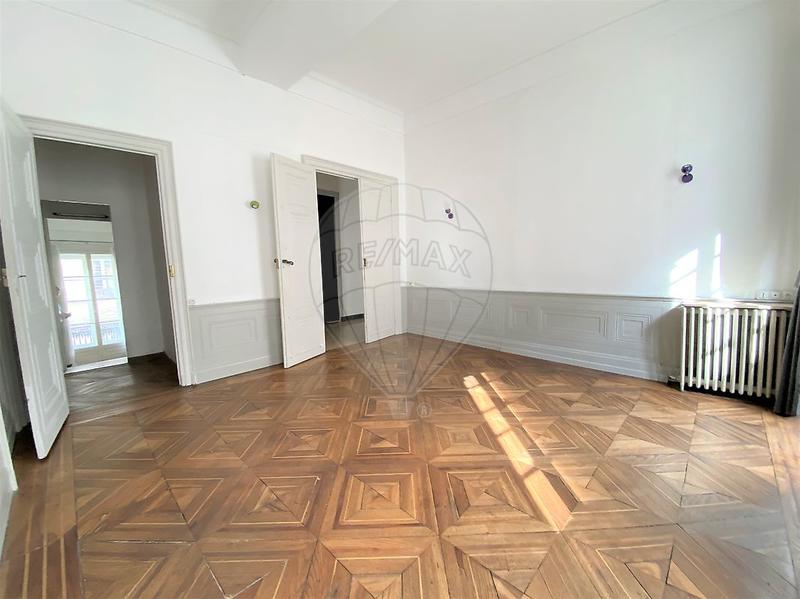 Appartement - 90 m² - 3 pièces