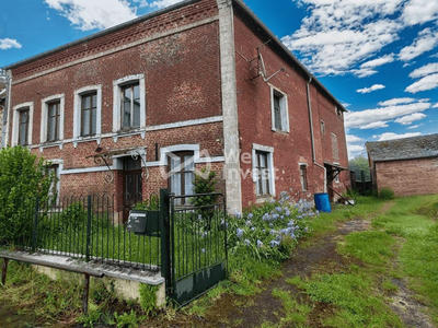 Maison - 210 m² - 9 pièces