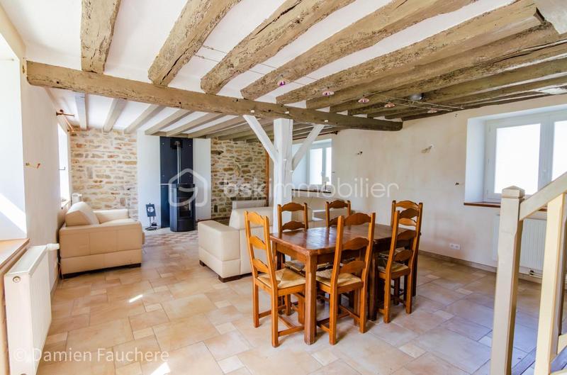 Corps de ferme - 340 m² - 11 pièces