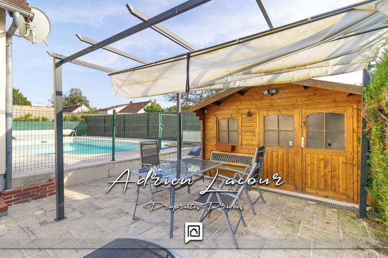 Maison - 150 m² - 8 pièces