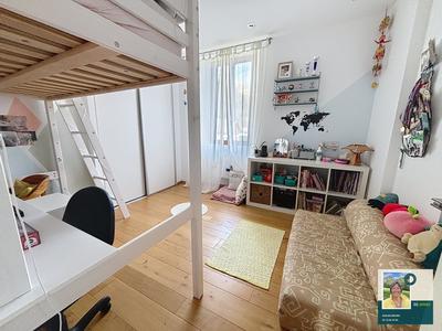 Villa - 155 m² - 8 pièces