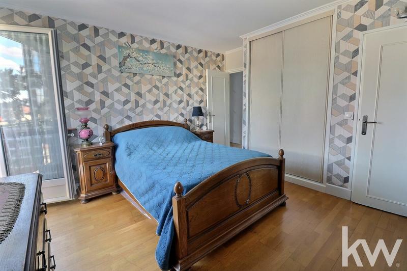 Appartement - 103 m² - 5 pièces