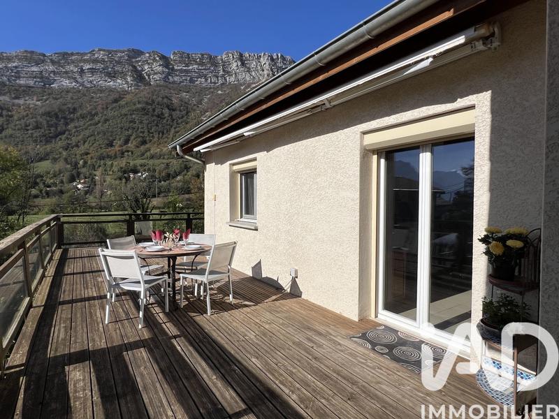 Maison - 196 m² - 5 pièces