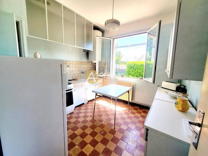 Maison - 95 m² - 5 pièces