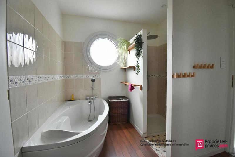 Maison - 135 m² - 6 pièces