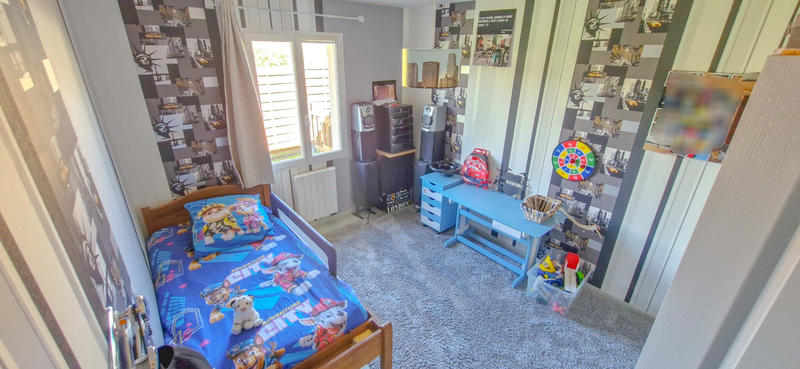 Maison - 95 m² - 5 pièces