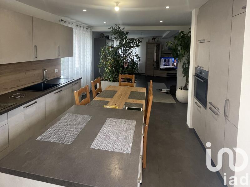 Maison - 191 m² - 7 pièces