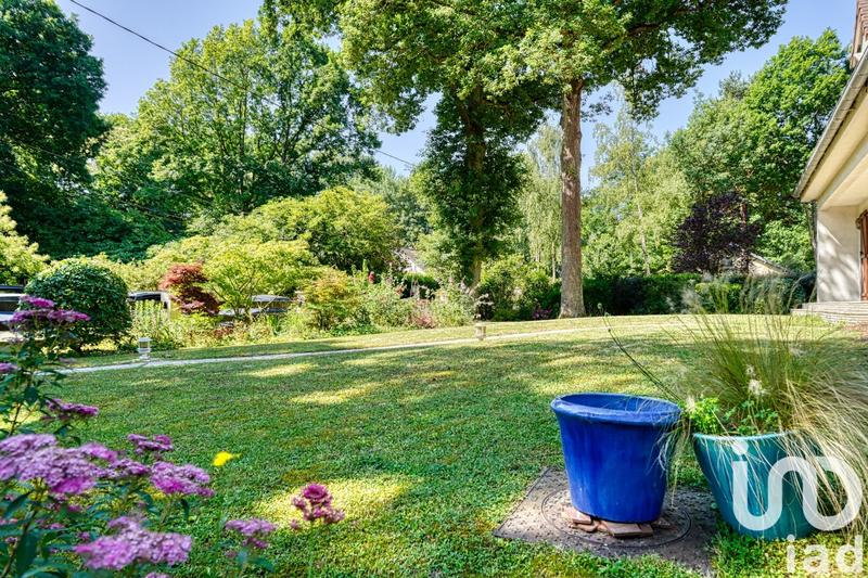 Maison - 222 m² - 9 pièces