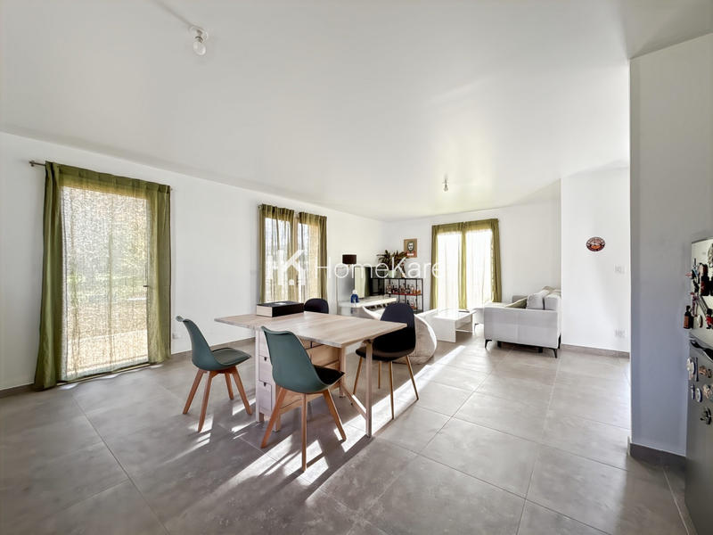 Maison - 85 m² - 4 pièces