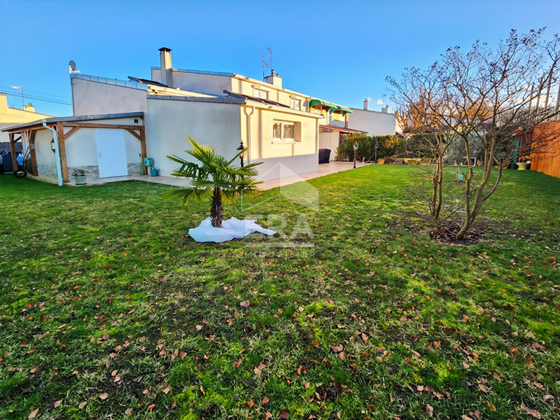 Maison - 153 m² - 7 pièces